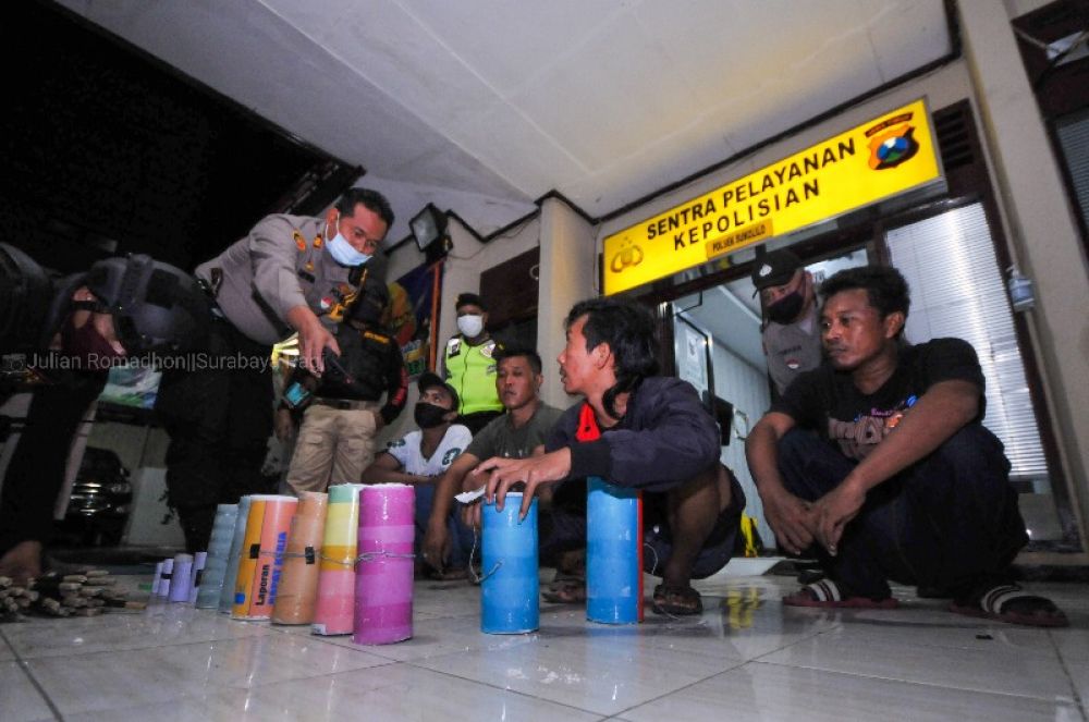 FOTO: Tim Anti Bandit Amankan Puluhan Mercon