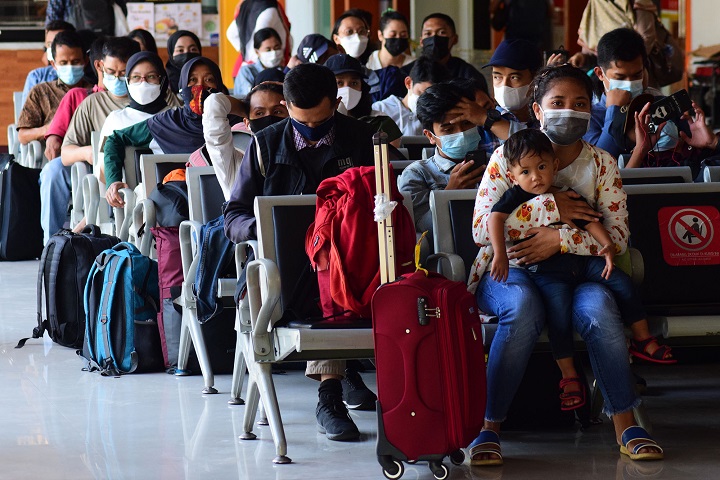 Penumpang Kereta Api di Surabaya Naik 8 Persen Pasca Syarat Wajib PCR Dihapus