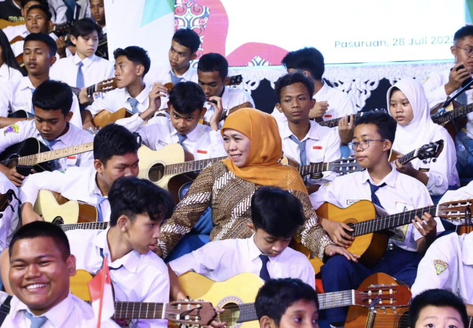 Untuk Cegah Salah Pola Asuh, Gubernur Khofifah Ciptakan ''Sekolah Orang Tua Hebat''