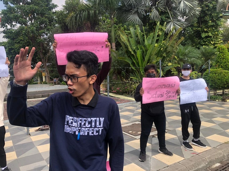 Aliansi Pelajar Surabaya Gelar Aksi tuntut Revisi Sistem Zonasi