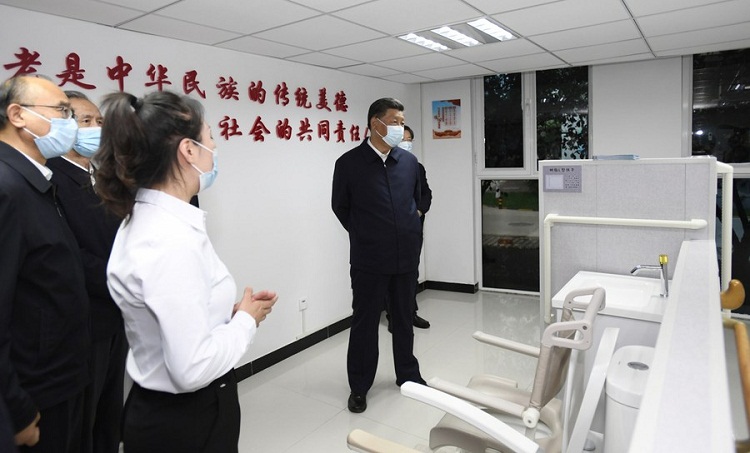 China Kembangkan Layanan Perawatan Lansia di Rumah