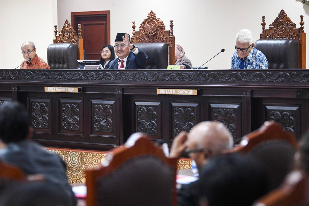 16 Guru Besar Hukum Gugat MK: Pecat Anwar Usman, Ipar Jokowi!