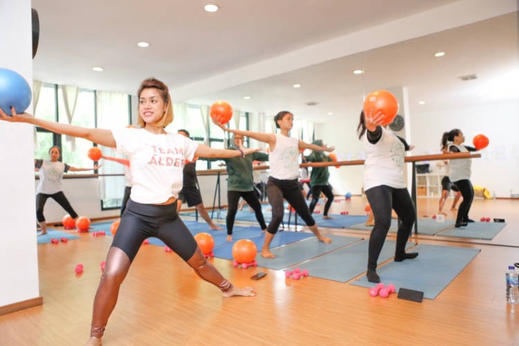 Jaga Kesehatan Tubuh dan Bentuk Otot dengan Olahraga Barre