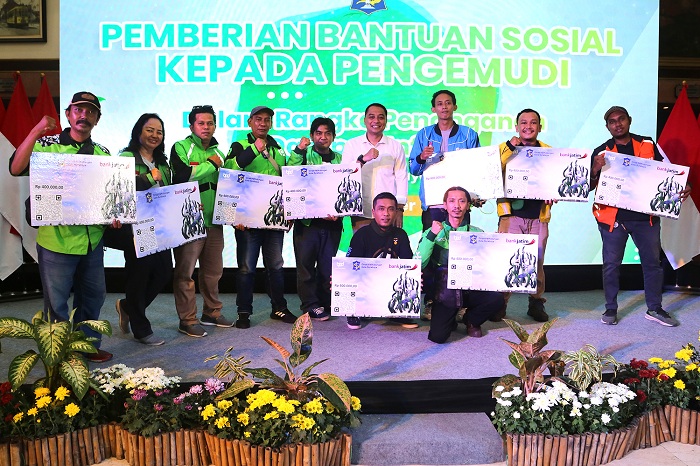 Tangani Dampak Inflasi, Pemkot Surabaya Gelontorkan Rp8,9 Miliar BLT BBM kepada Pengemudi