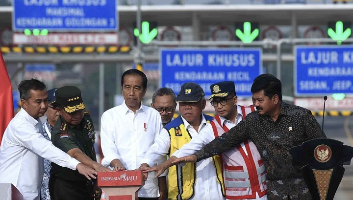 Jokowi Mesem Ditanya Dugaan Orang Dalam Kemenhan Garap Proyek di Kemhan