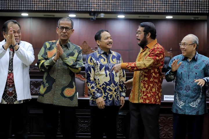 Pemimpi Jaksa, Terpilih Ketua MK Gantikan Anwar Usman