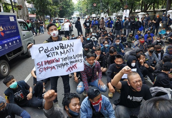 Jokowi, Disarankan Ajak Terawan dan Siti Fadilah