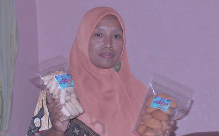 Berkah Bulan Ramadhan, Bisnis Kue Tatik Meningkat 2 Kali Lipat
