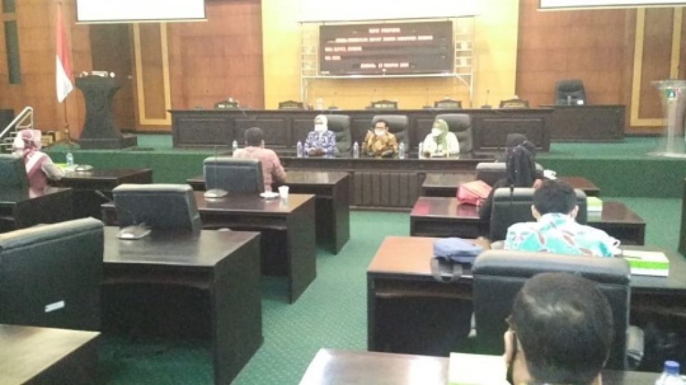 Komisi D Gelar Audiensi Kasus Pasien Melahirkan di RS Pelengkap Jombang