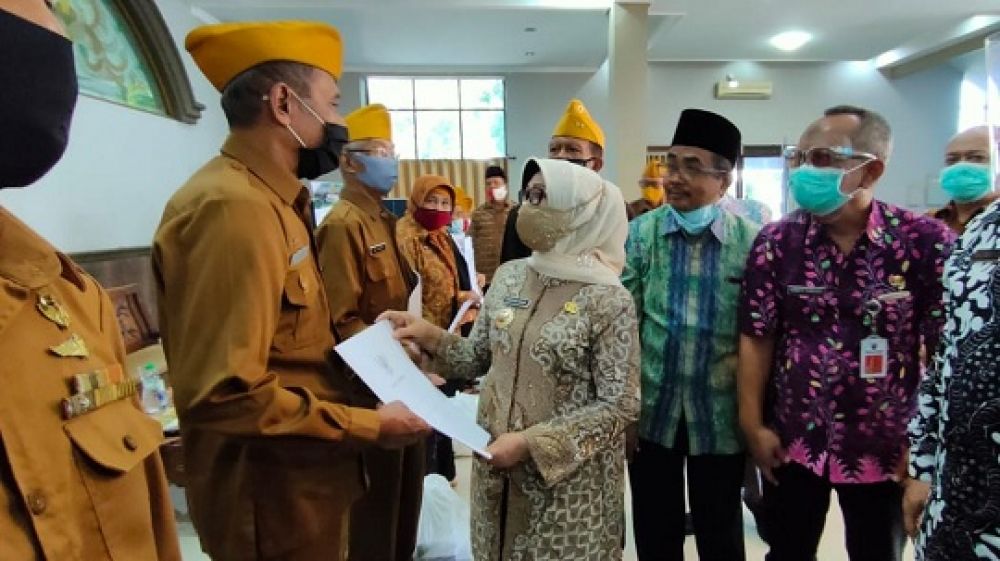 Legiun Veteran Terima Bansos dari Pemkab Jombang