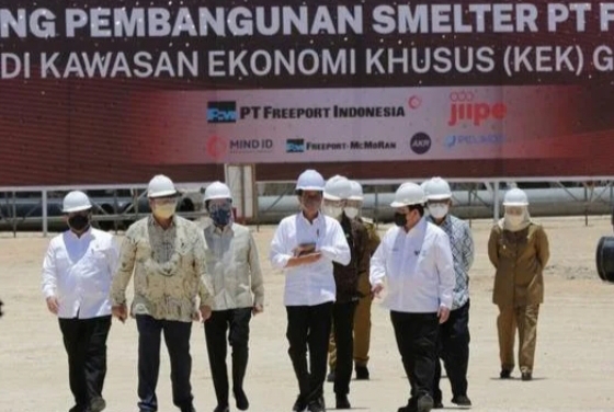 Jokowi Resmikan Proyek Smelter PT Freeport di Gresik