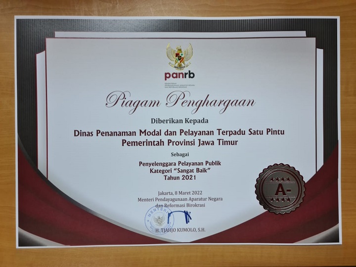 Pemprov Jatim Raih Dua Penghargaan Pelayanan Publik Terbaik 2021 dari KemenPAN-RB