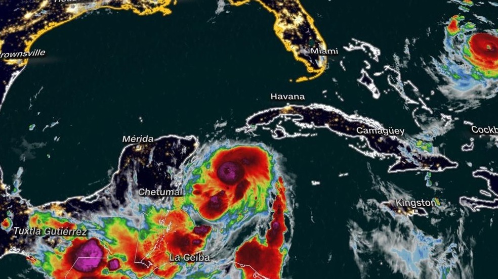 Florida Diterjang Badai Idalia, Stok Minyak Mentah AS Diperkirakan Turun