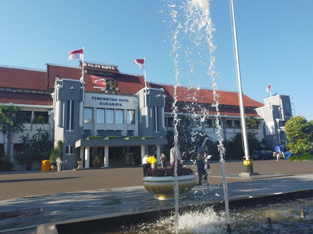 Peserta Upacara HUT Ke-76 RI di Balai Kota Surabaya Dibatasi