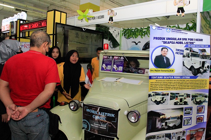 Pameran EXPO dan EXPOSE SMK-PK Pamerkan Ratusan Karya Inovasi
