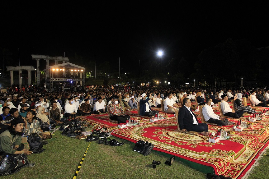 Peringatan HUT Ke-50, IKA Unair Gelar Ngaji Kebangsaan di Tugu Pahlawan Surabaya