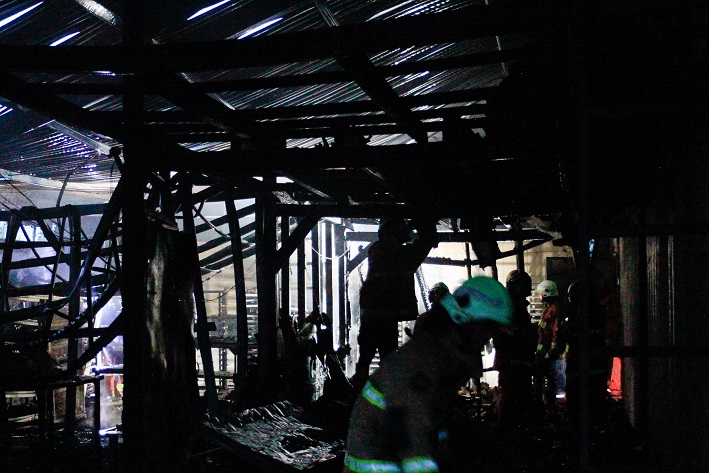 Kompor CNG Bermasalah, Gudang Roti di Wiyung Surabaya Terbakar
