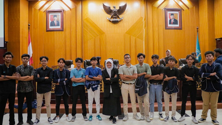 Beasiswa Kuliah Ditambah, Wakil Ketua DPRD Surabaya Mendorong Program Ini Tepat Sasaran