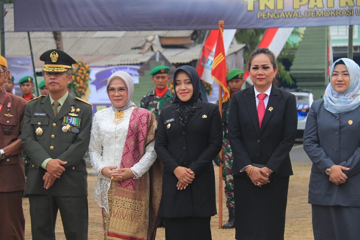 Bupati Ikfina Ikuti Upacara Peringatan HUT Ke-78 TNI