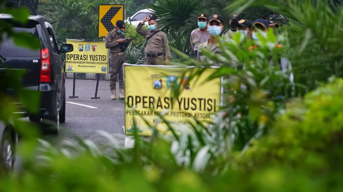 Hari Pertama PPKM, Surabaya Tutup Beberapa Titik