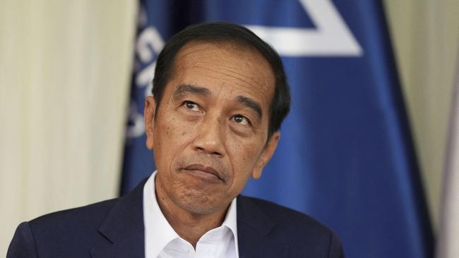 Sehari, Jokowi Disoal PDIP, Dipuji Ganjar