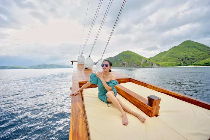 Liburan ini, Yuk Arungi 10 Destinasi Wisata Labuan Bajo dengan Kapal Phinisi 