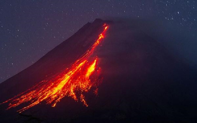 BPPTKG: Dalam Sehari, Gunung Merapi Keluarkan 30 Guguran Lava Pijar
