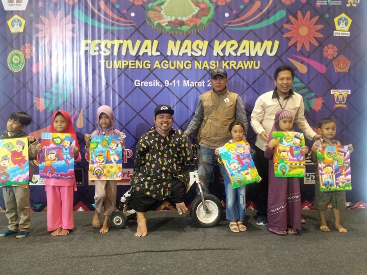 Ratusan Siswa TK Ikuti Lomba Mewarnai di Festival Nasi Krawu HPN-KWG 2023