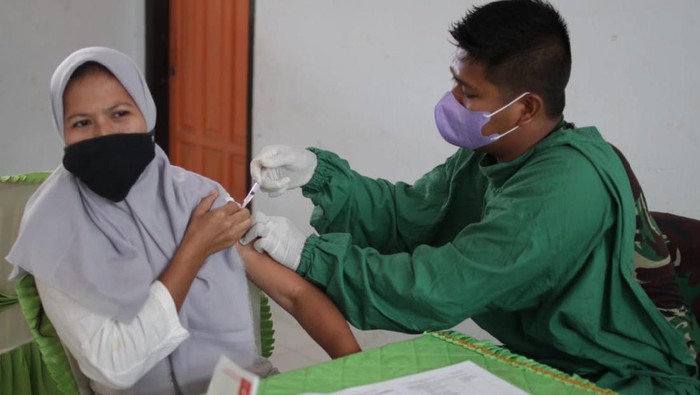 Bupati Ipuk Targetkan 5.300 Bumil Divaksin Dosis Pertama Dalam Sepekan