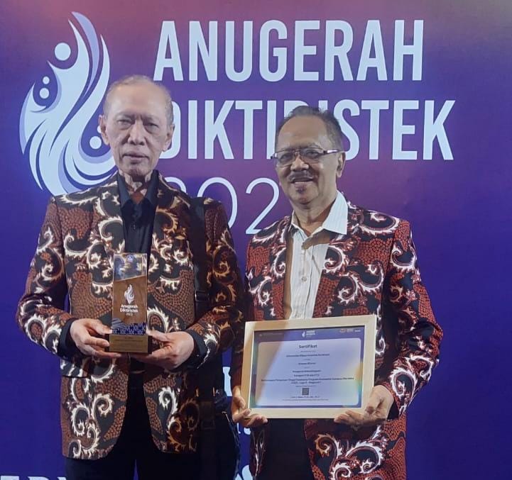 Dukung Program Kompetisi Kampus Merdeka (PKKM), UWKS Raih Penghargaan Bergengsi dalam Malam Anugerah Diktiristek 2023