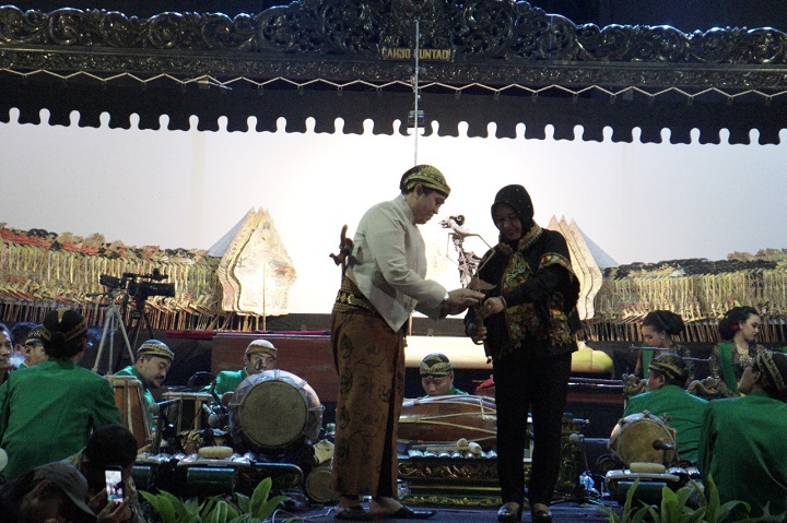 Sujiwo Tejo Ramaikan Melekan Wayang Perayaan Hari Jadi Kota Mojokerto