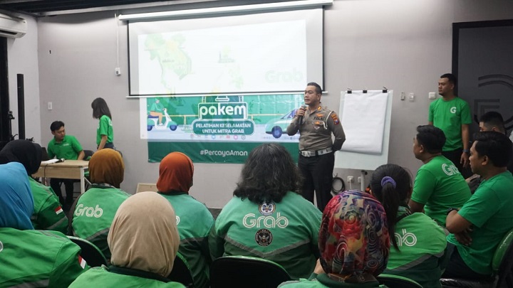 Tingkatkan Pelayanan, Grab Gelar Pelatihan Keselamatan Berkendara dan Anti-Kekerasan Seksual di Surabaya