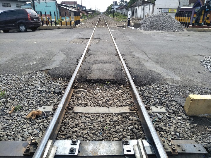 Perlintasan Kereta Api Wilayah Kota Blitar Diperbaiki