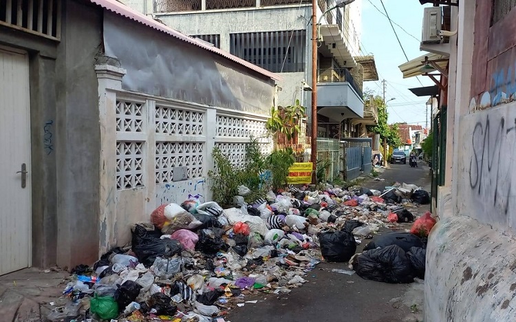 Depo dan TPS Ditutup, Jalanan Gang di Yogyakarta Dipenuhi Tumpukan Sampah