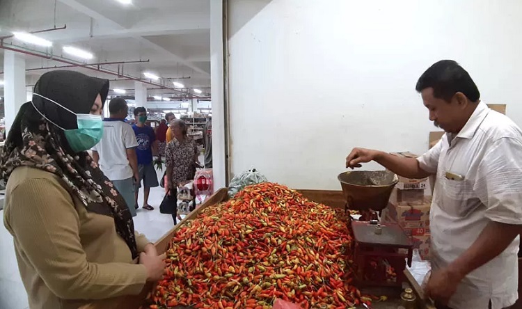 Pemilik Warung Makan dan Para Pedagang Ngeluh, Harga Cabai di Ngawi Tembus Rp 90 Ribu/Kg