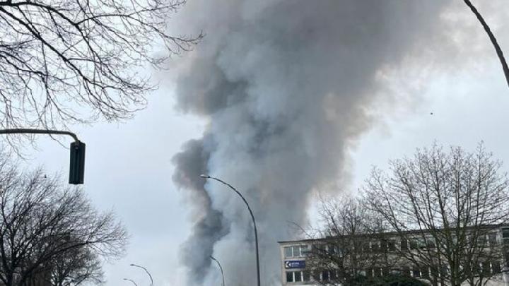 Kota Hamburg Dilanda Asap Beracun Kebakaran, 140 Orang Diungsikan