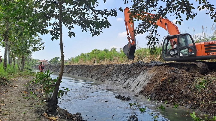 Pemkab Mojokerto Rampungkan Normalisasi 24 Sungai
