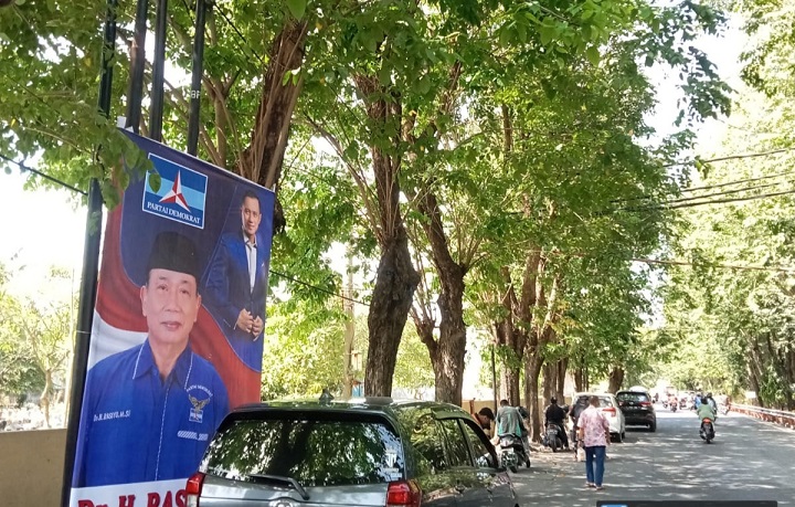 Marak Baliho di Kota Surabaya, Sosialisasi Politik yang Mudah, Murah, dan Efektif