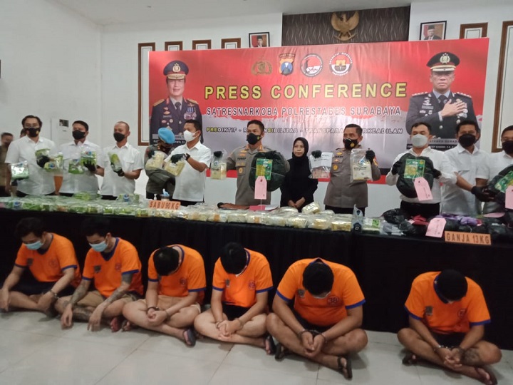Satresnarkoba Polrestabes Surabaya Sita 90 Kg Sabu dan 13 Kg Ganja