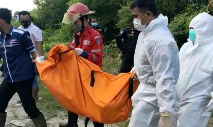 Mayat Tak Utuh Ditemukan di Tepi Pantai Jalan Greges Surabaya