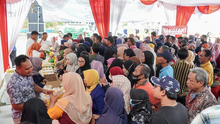 Operasi Pasar Disperindag Jatim di Lamongan, Ringankan Kebutuhan Warga