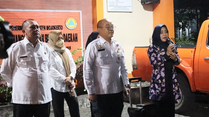 Bupati Mojokerto Berangkatkan Bantuan untuk Korban Gempa Cianjur