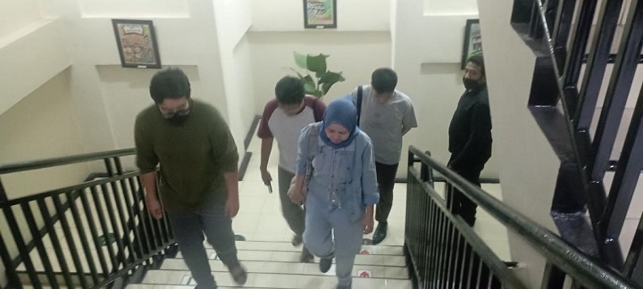 Terpidana Korupsi Kredit Bank Jatim Syariah Dijebloskan ke Rutan Perempuan Surabaya