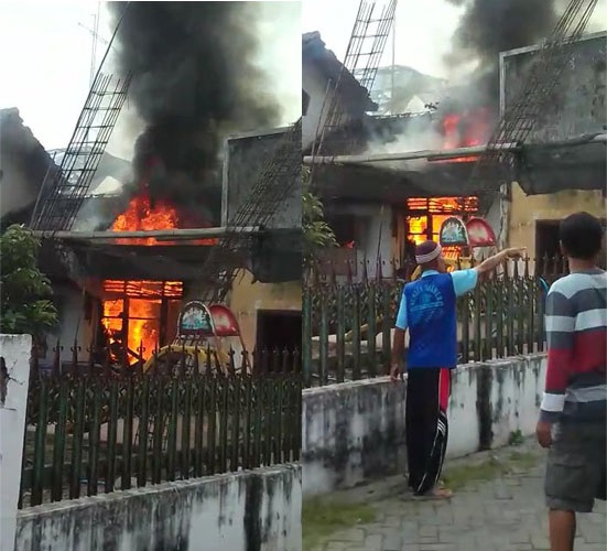 Diduga Korsleting Listrik Rumah Warga di Blitar Terbakar
