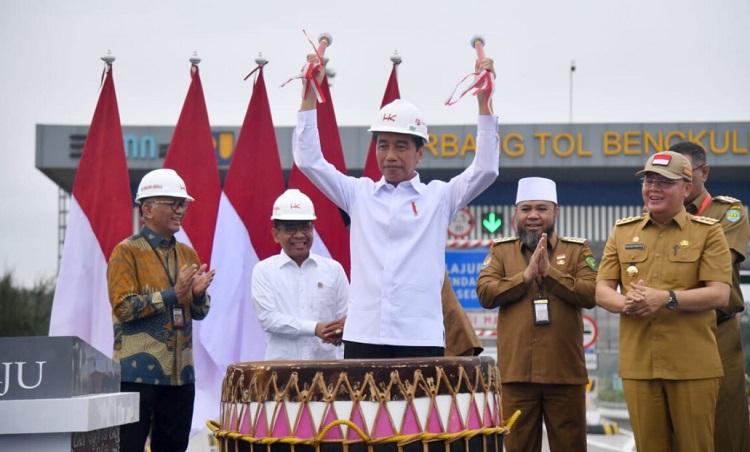 Presiden Jokowi Resmikan Tol Bengkulu-Taba Penanjung Senilai Rp4,8 Triliun