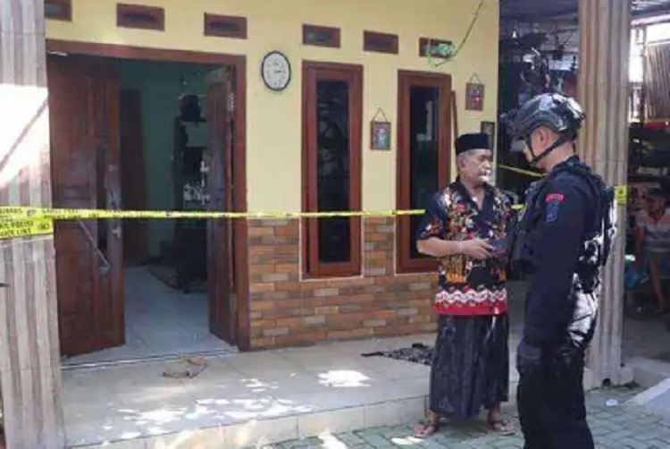 Rumah Panitia Pilkades di Pasuruan Dilempari Bom Bondet Orang Tak Dikenal