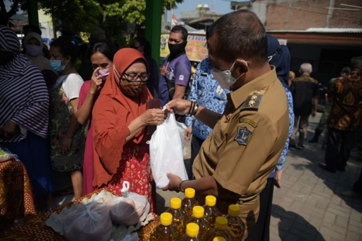 Pemkot Surabaya Siapkan Strategi Entas Kemiskinan
