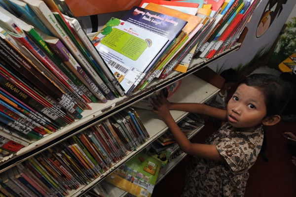 Pemkot Surabaya Dirikan Perpustakaan di Tengah Pemukiman