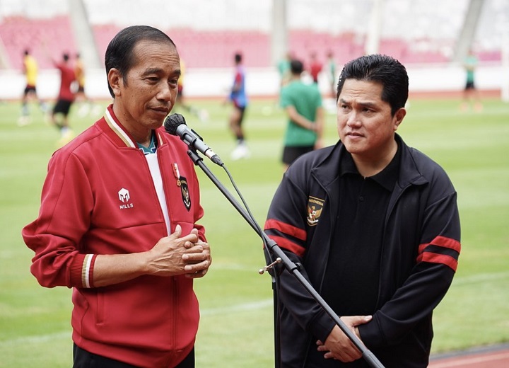 Jokowi Curhat Pusingnya "Urus" Sepak Bola ke Ketum 5 Parpol