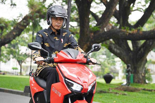 Jokowi Ubah Lagi, Strategi Insentif Pembeli Motor Listrik